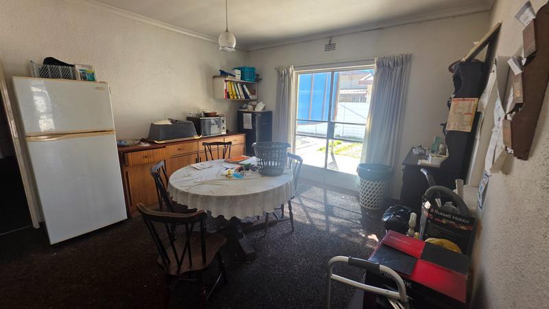 4 Bedroom Property for Sale in Goodwood Park Western Cape